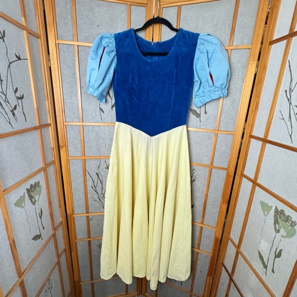 Handmade Snow White Costume Dress Blue Velvet Yellow Skirt Cosplay Women